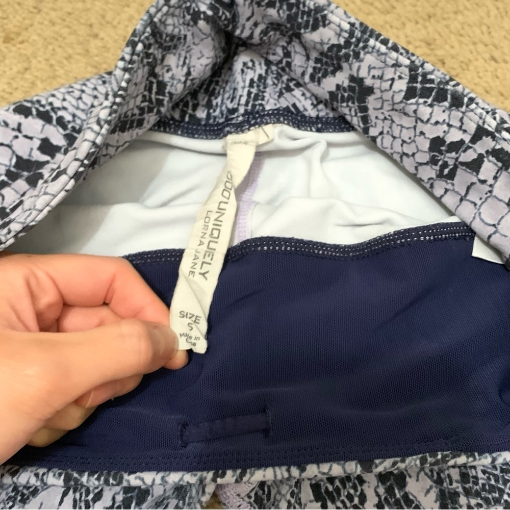 Lorna Jane Mid-Rise Cropped Blue Snakeskin Legging S - Picture 8 of 11